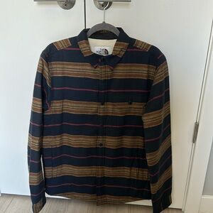 North Face Campshire’s Fleece Lined Campshire Shirt. Size Small.